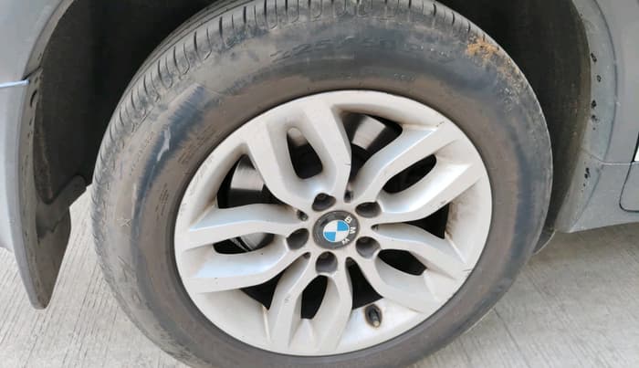 2012 BMW X3 XDRIVE 20D, Diesel, Automatic, 1,30,289 km, tyre