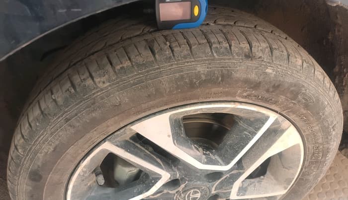 2023 Tata Tiago XZ PLUS PETROL, Petrol, Manual, 19,865 km, tyre