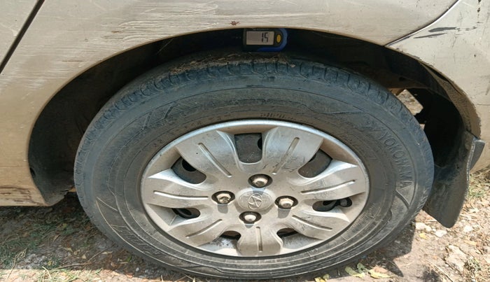 2010 Hyundai i10 MAGNA 1.1, Petrol, Manual, 1,59,874 km, tyre