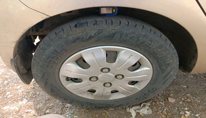 2010 Hyundai i10 MAGNA 1.1, Petrol, Manual, 1,59,874 km, tyre