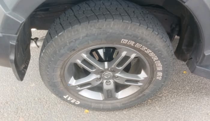 2022 Mahindra Thar LX HARD TOP 4WD MT, Diesel, Manual, 27,866 km, tyre