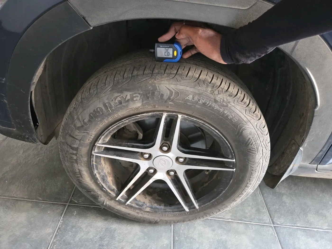 2020 Hyundai VENUE S 1.2, Petrol, Manual, 82,522 km, tyre
