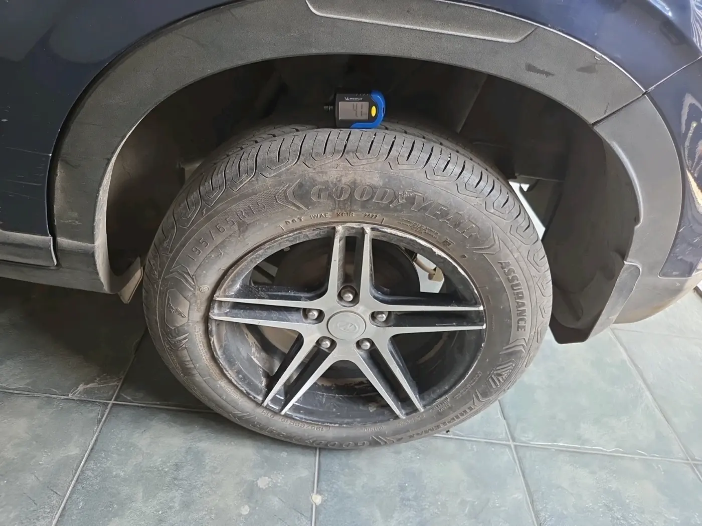 2020 Hyundai VENUE S 1.2, Petrol, Manual, 82,522 km, tyre