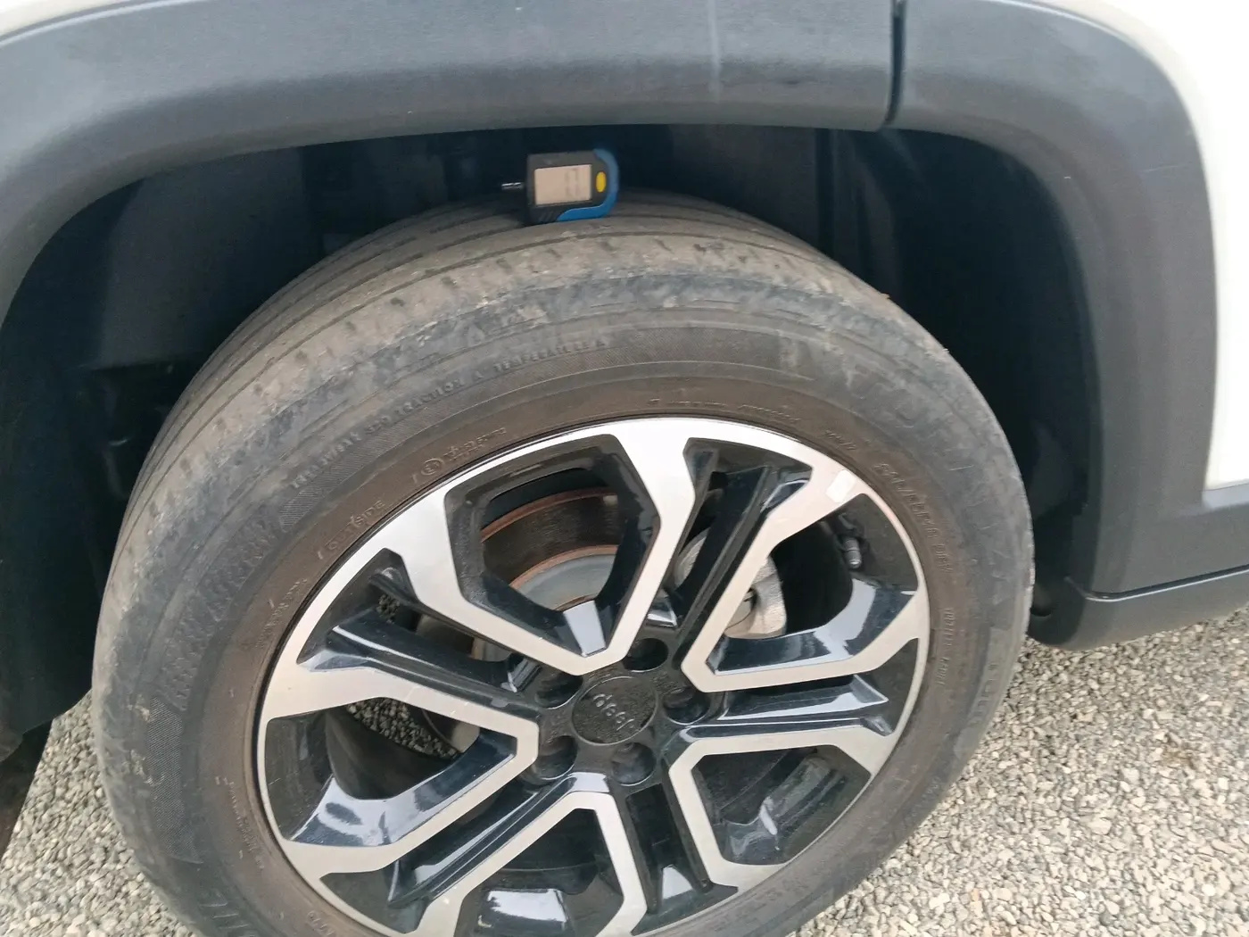 2022 Jeep Compass LIMITED (O) 2.0 DIESEL, Diesel, Manual, 29,187 km, tyre