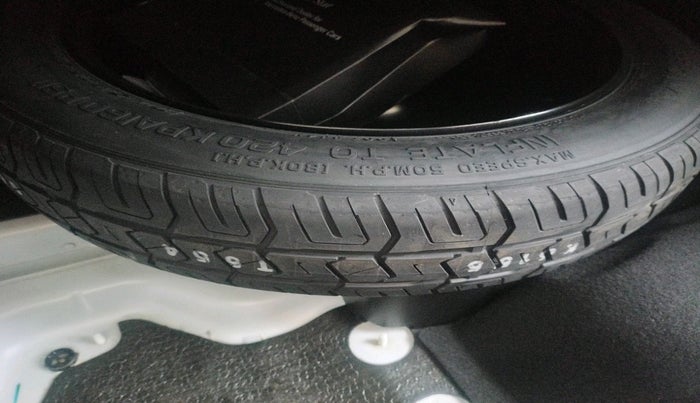 2021 Mercedes Benz GLC CLASS 200 Progressive, Petrol, Automatic, 40,829 km, tyre