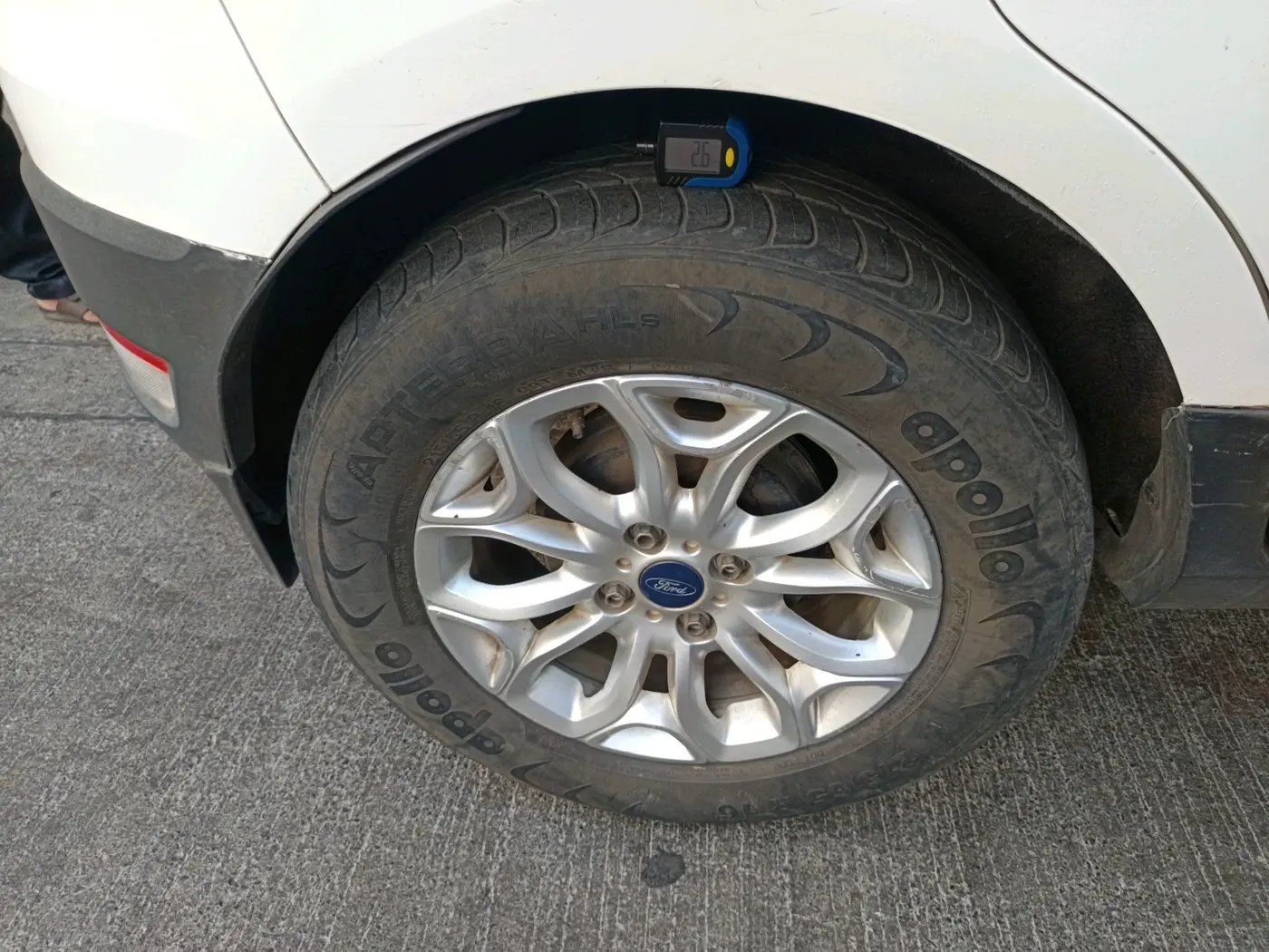 2014 Ford Ecosport TITANIUM 1.0L ECOBOOST (OPT), Petrol, Manual, 67,997 km, tyre