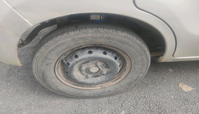 2021 Maruti Alto LXI OPT CNG, CNG, Manual, 1,11,593 km, tyre