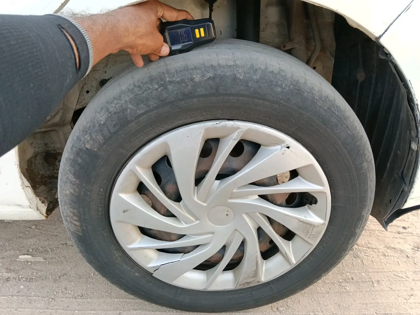 2018 Maruti Ertiga VDI SHVS, Diesel, Manual, 2,81,928 km, tyre