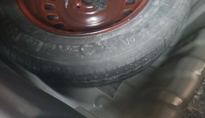 2022 Nissan MAGNITE XV EXECUTIVE, Petrol, Manual, 25,128 km, tyre