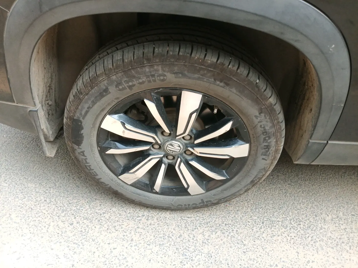 2019 MG HECTOR SMART 1.5 DCT PETROL, Petrol, Automatic, 87,594 km, tyre