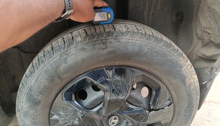 2022 Tata PUNCH ADVENTURE MT, Petrol, Manual, 41,911 km, tyre