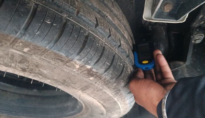 2022 Tata Safari XT, Diesel, Manual, 62,453 km, tyre