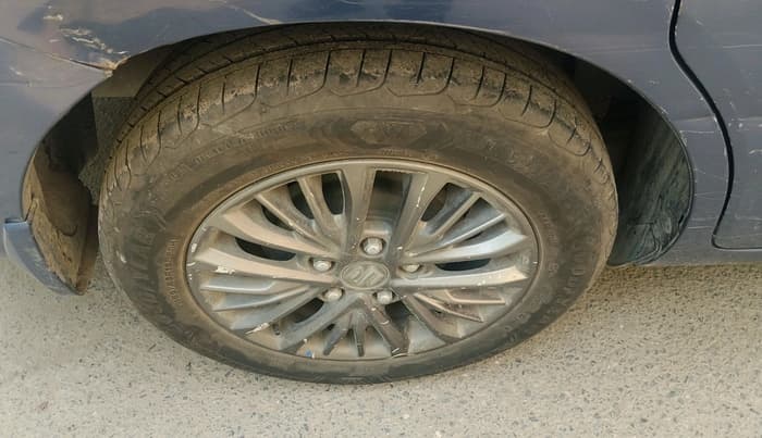 2019 Maruti Ertiga ZXI+ SHVS, Petrol, Manual, 65,619 km, tyre