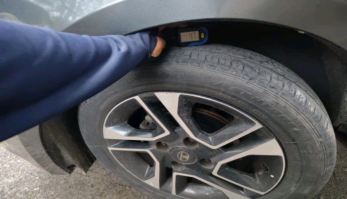 2020 Tata Tiago XZA PLUS PETROL, Petrol, Automatic, 9,876 km, tyre