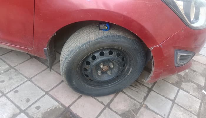 2012 Hyundai i20 MAGNA 1.2, Petrol, Manual, 1,13,188 km, tyre