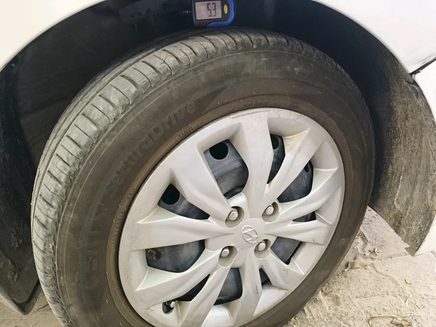 2018 Hyundai Verna 1.6 EX CRDI, Diesel, Manual, 1,22,813 km, tyre