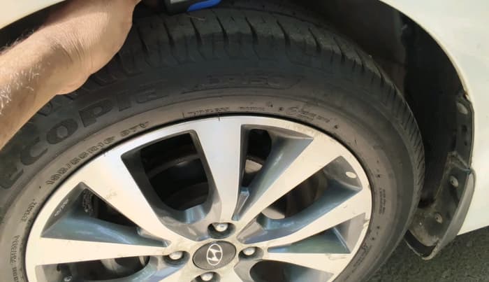 2014 Hyundai Verna FLUIDIC 1.6 VTVT SX, Petrol, Manual, 87,894 km, tyre