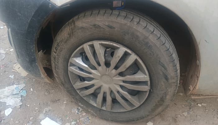 2016 Maruti Swift VXI, Petrol, Manual, 88,561 km, tyre