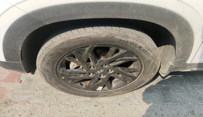 2024 Hyundai Creta S (O) 1.5 PETROL, Petrol, Manual, 14,499 km, tyre