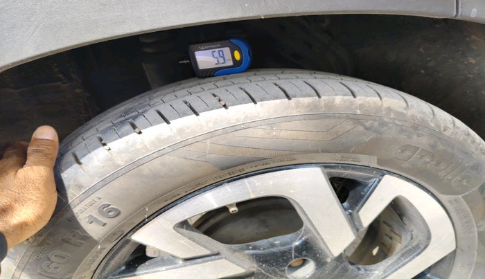 2021 Nissan MAGNITE XV TURBO CVT, CNG, Automatic, 1,26,094 km, tyre