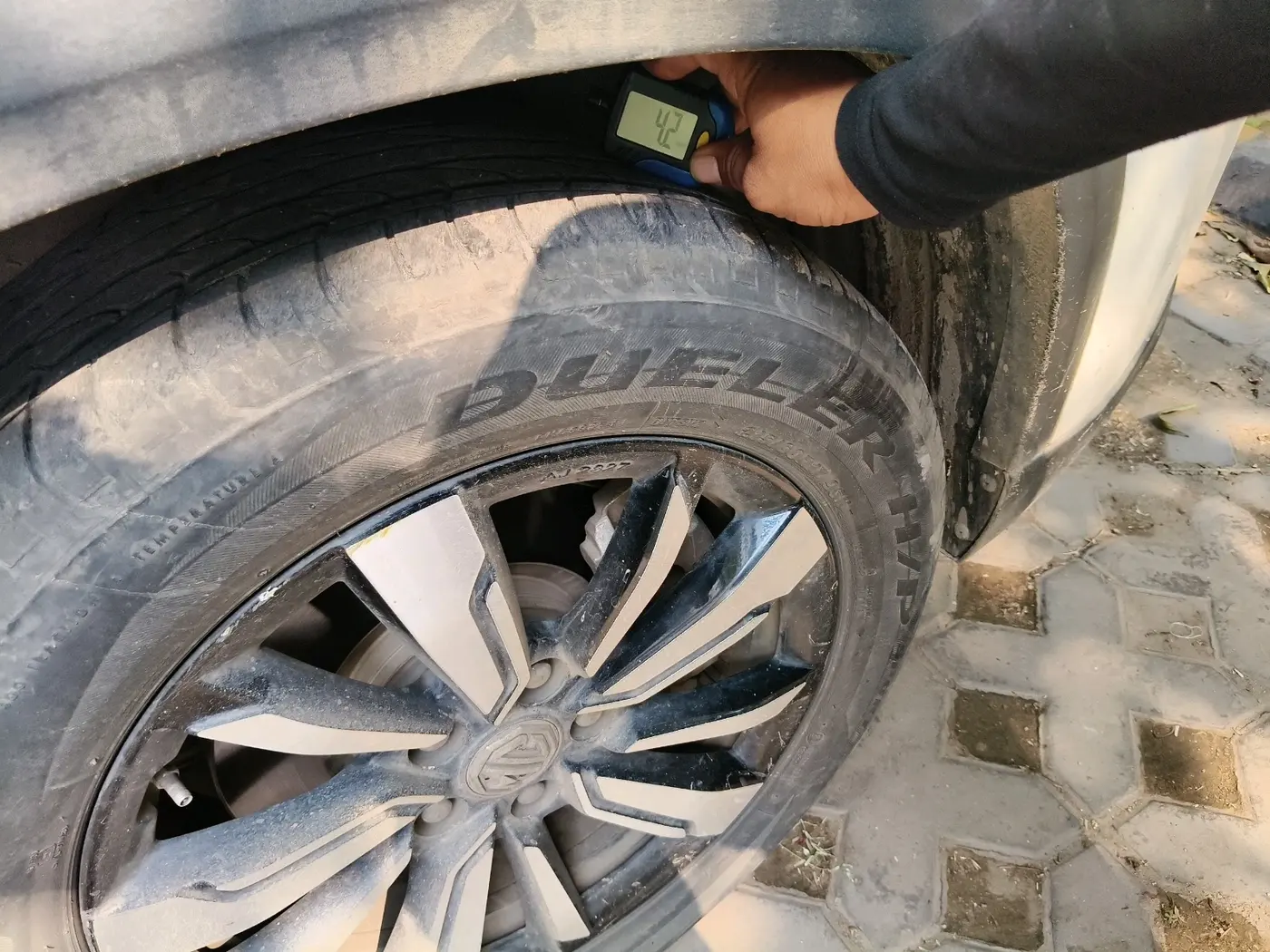 2020 MG HECTOR SHARP 1.5 DCT PETROL, Petrol, Automatic, 1,19,125 km, tyre
