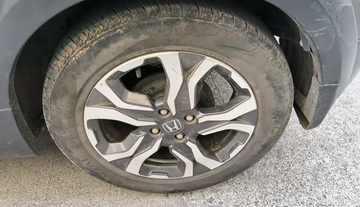 2017 Honda WR-V 1.2L I-VTEC VX MT, CNG, Manual, 83,601 km, tyre