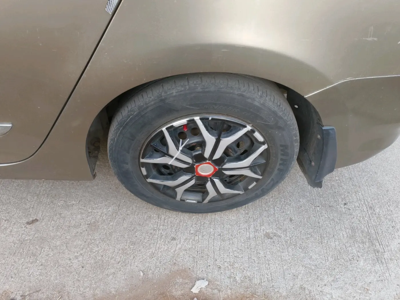 2011 Honda City 1.5L I-VTEC S MT, Petrol, Manual, 85,916 km, tyre