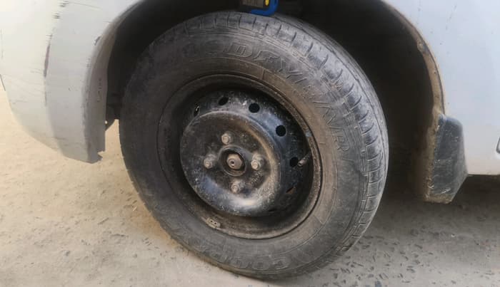 2021 Maruti Alto VXI, Petrol, Manual, 51,748 km, tyre