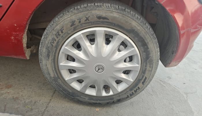 2018 Tata Tiago WIZZ EDITION PETROL, Petrol, Manual, 1,18,470 km, tyre