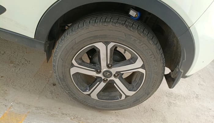2021 Tata NEXON XZ PLUS PETROL, Petrol, Manual, 25,463 km, tyre