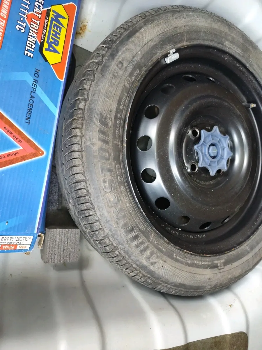 2014 Hyundai Xcent SX AT 1.2 (O), Petrol, Automatic, 78,990 km, tyre