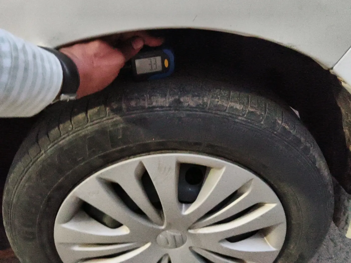 2014 Maruti Ertiga VXI, Petrol, Manual, 63,231 km, tyre