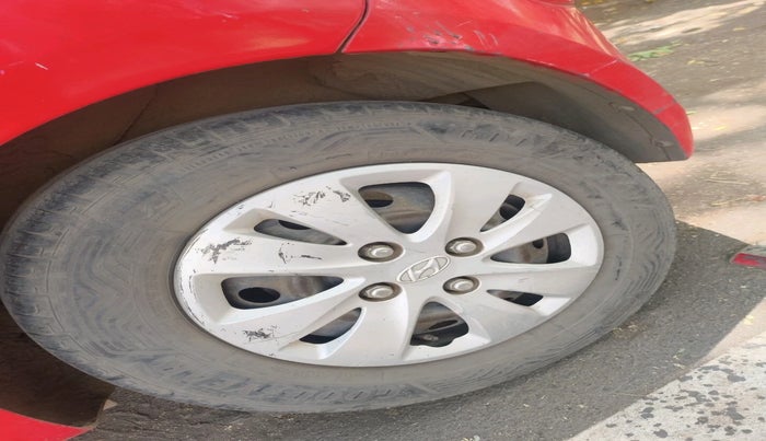 2010 Hyundai i10 SPORTZ 1.2, Petrol, Manual, 1,18,017 km, tyre