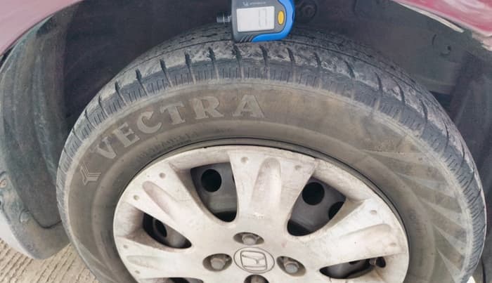 2013 Honda Amaze 1.2L I-VTEC S, Petrol, Manual, 90,100 km, tyre