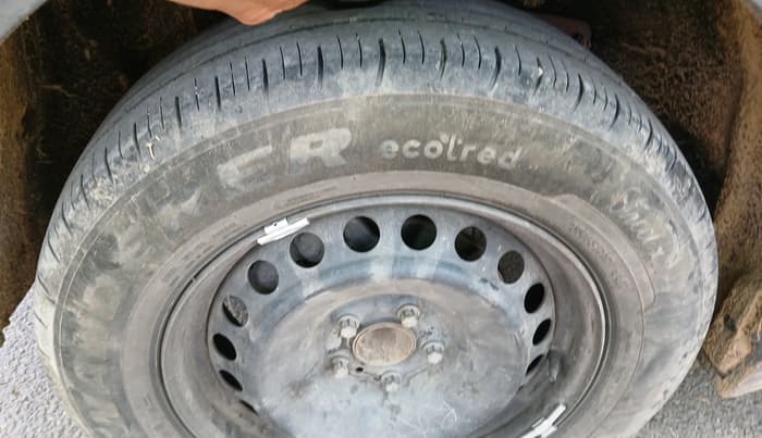 2022 Mahindra XUV700 AX 3 P MT 5 STR, Petrol, Manual, 70,833 km, tyre