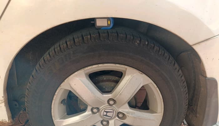 2010 Honda City 1.5L I-VTEC V AT, Petrol, Automatic, 1,14,987 km, tyre