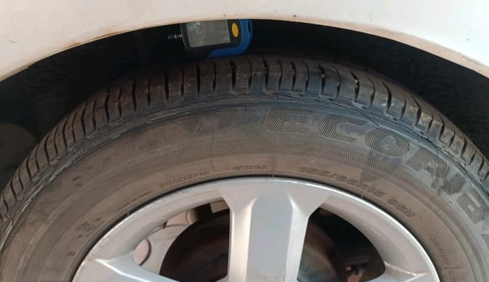 2010 Honda City 1.5L I-VTEC V AT, Petrol, Automatic, 1,14,987 km, tyre