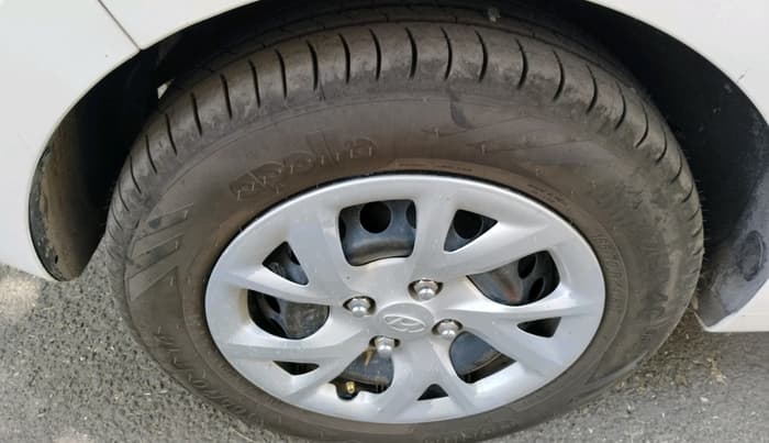 2018 Hyundai Grand i10 SPORTZ 1.2 KAPPA VTVT, Petrol, Manual, 75,548 km, tyre