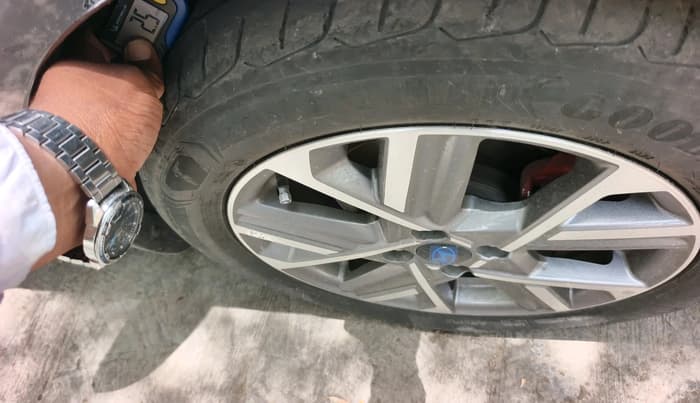 2023 Hyundai Verna SX 1.5 l MPI, Petrol, Manual, 40,882 km, tyre