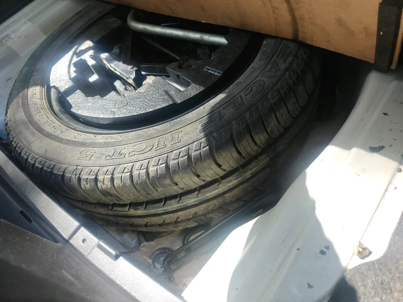 2015 Skoda Octavia ELEGANCE 1.8 TSI AT, Petrol, Automatic, 97,234 km, tyre
