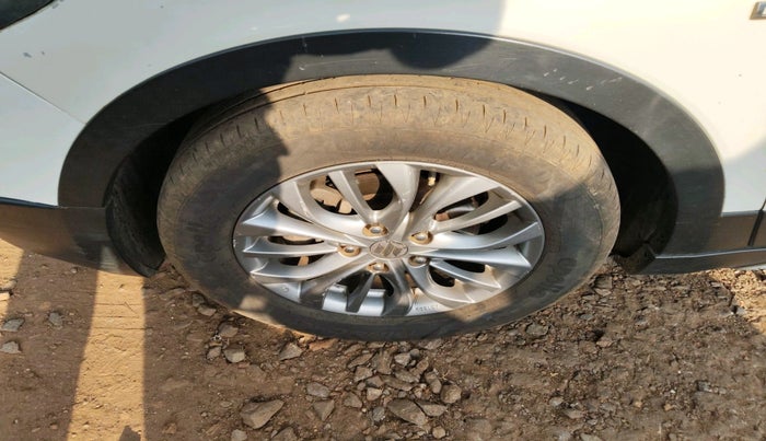 2016 Maruti S Cross ZETA 1.3, Diesel, Manual, 1,08,888 km, tyre