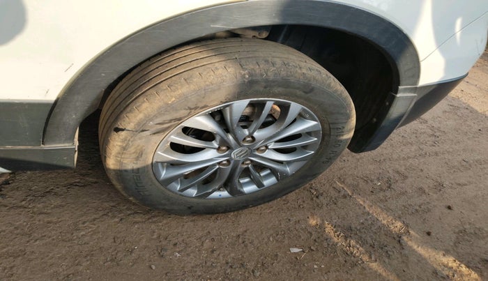 2016 Maruti S Cross ZETA 1.3, Diesel, Manual, 1,08,888 km, tyre