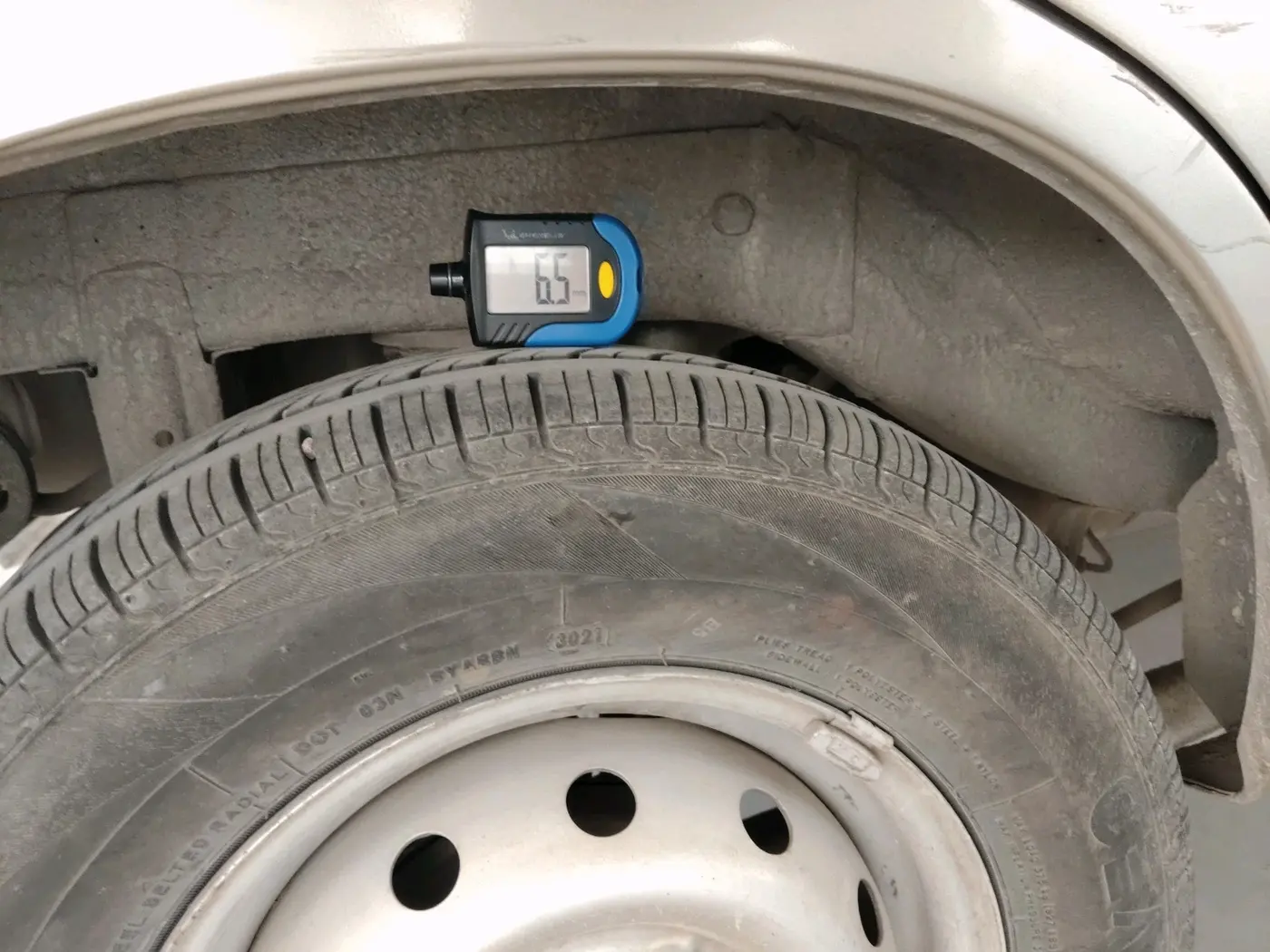 2011 Maruti Alto LXI, Petrol, Manual, 23,434 km, tyre