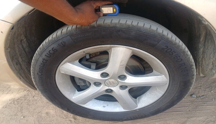 2008 Maruti SX4 ZXI, Petrol, Manual, 2,26,410 km, tyre
