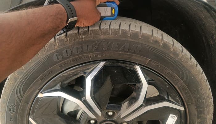 2025 Tata Curvv Accomplished Plus A 1.5 Diesel 7DCA, Diesel, Automatic, 16,557 km, tyre