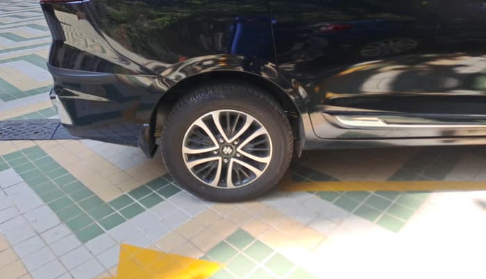 2024 Maruti Ertiga ZXI+ SHVS, Petrol, Manual, 11,521 km, tyre