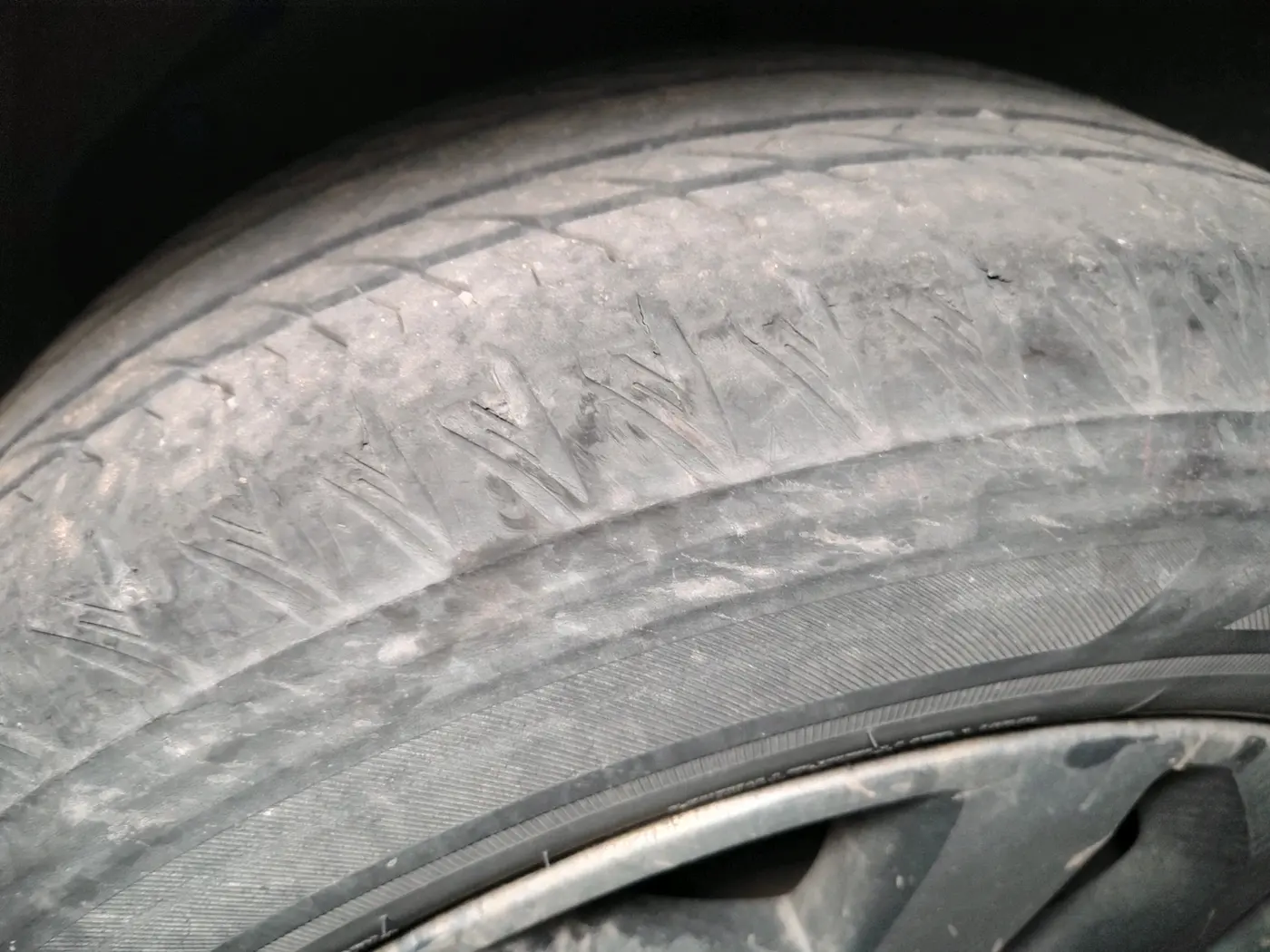 2021 Tata Safari XZA PLUS, Diesel, Automatic, 64,666 km, tyre