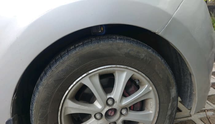 2014 Hyundai Grand i10 ASTA AT 1.2 KAPPA VTVT, CNG, Automatic, 1,05,728 km, tyre