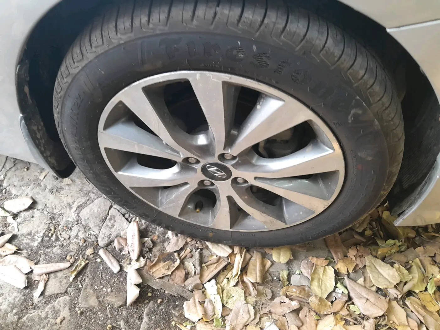 2015 Hyundai Verna FLUIDIC 4S 1.6 VTVT S, Petrol, Manual, 84,406 km, tyre