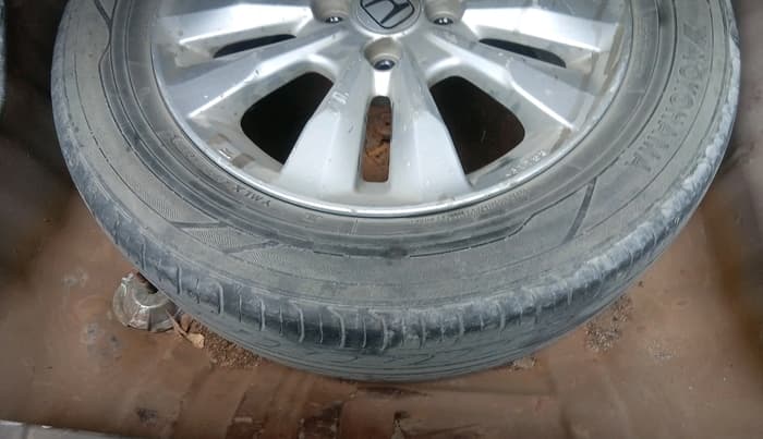 2012 Honda City 1.5L I-VTEC V MT, Petrol, Manual, 97,130 km, tyre